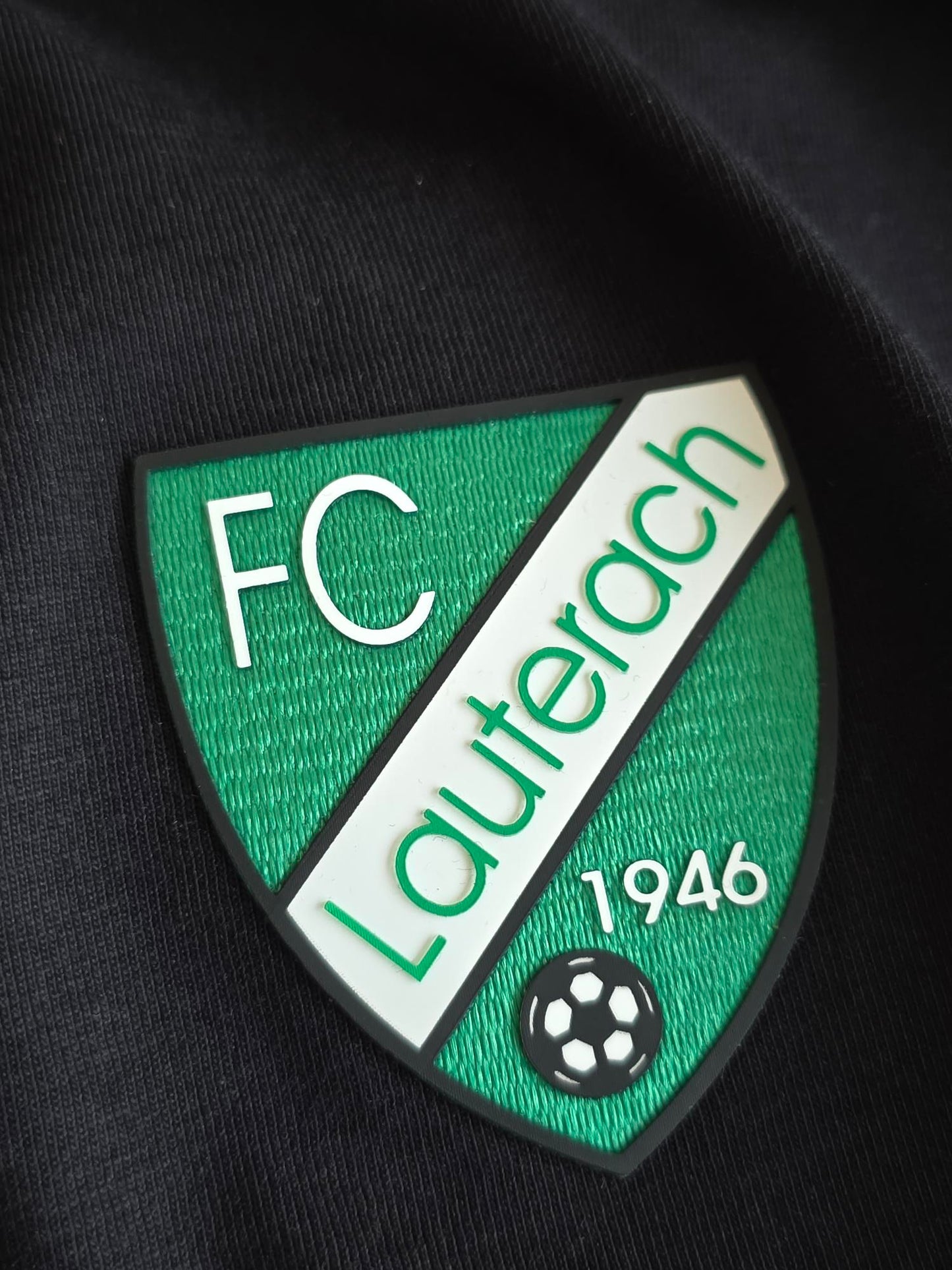 NEU! FC Lauterach Wappen 3D Patch Tee black
